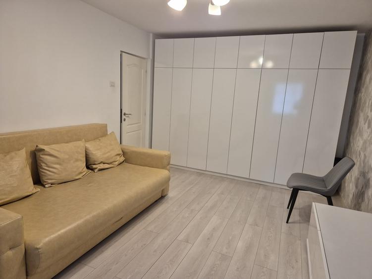 Apartament 2 camere decomandate utilat mobilat renovat etaj 2 str. Mircea Eliade - 8