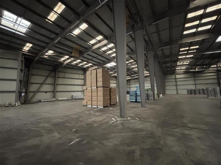 Spațiu industrial, de 4,125 mp, în Chiajna