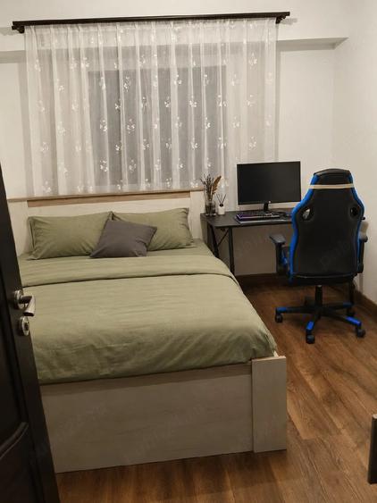 Apartament cu 3 camere decomandat în Inel II