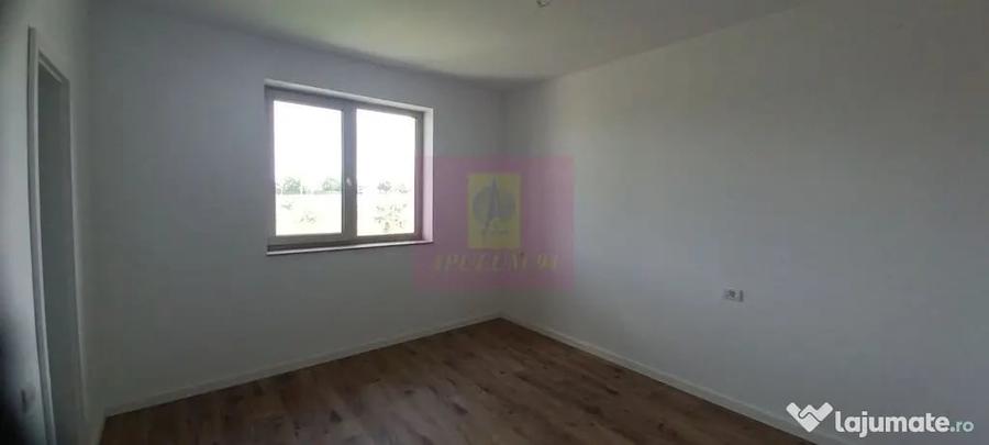Casă cu 4 camere cu Teren 514 Mp în Gulia