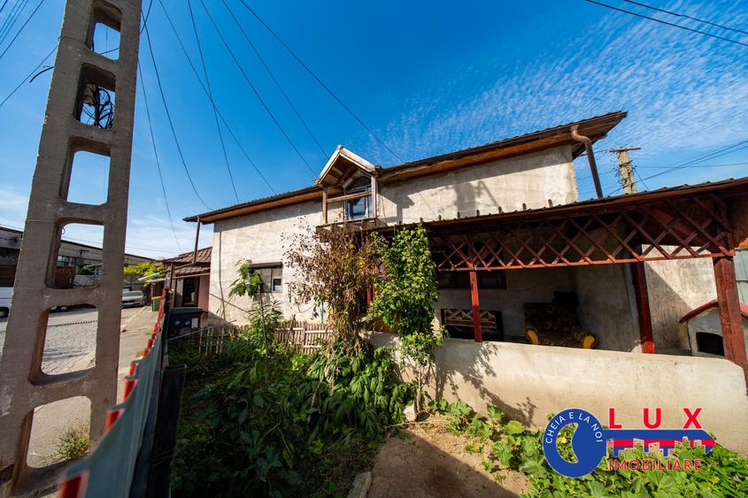 Casă individuală cu 4 camere cu Teren 187 Mp în Monumentului