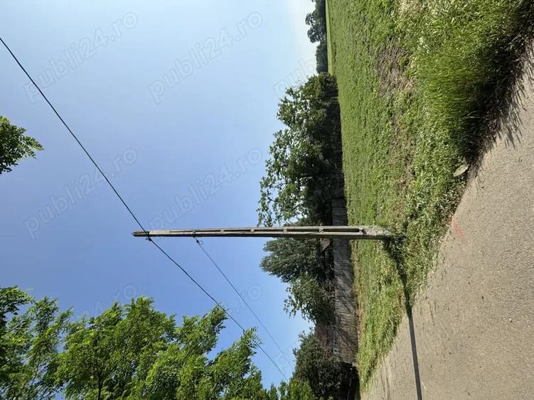 Teren de 5000 mp, în Fusea
