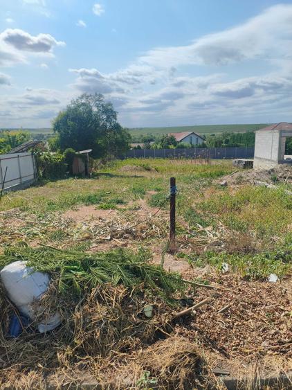 Teren de 998 mp, în Poarta Albă