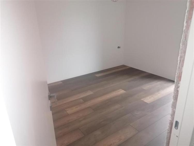 Duplex cu 3 camere cu Teren 300 Mp în Exterior Nord