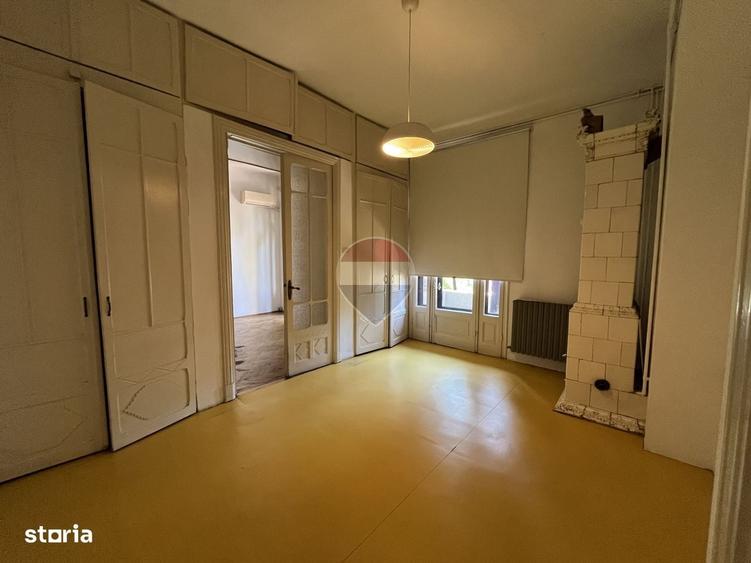 Apartament cu 4 camere în Dacia
