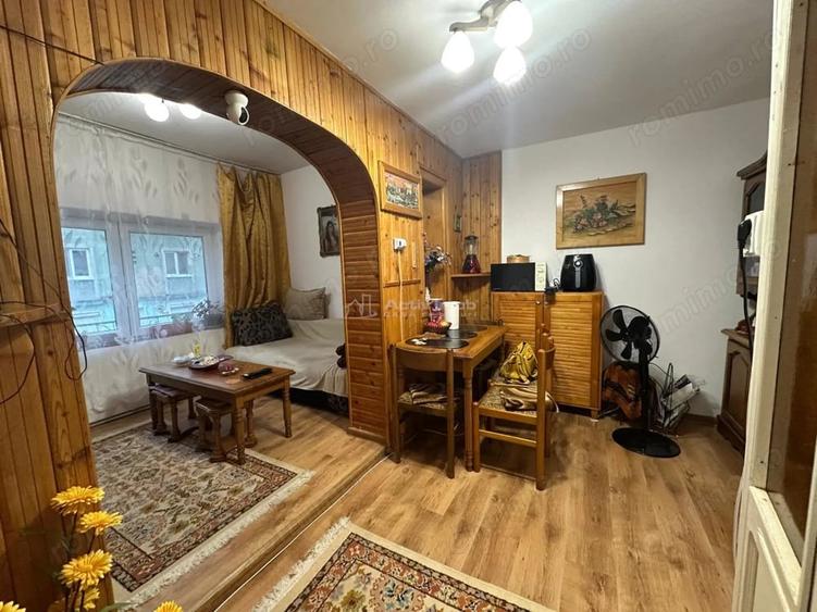 Apartament cu 2 camere decomandat în Central