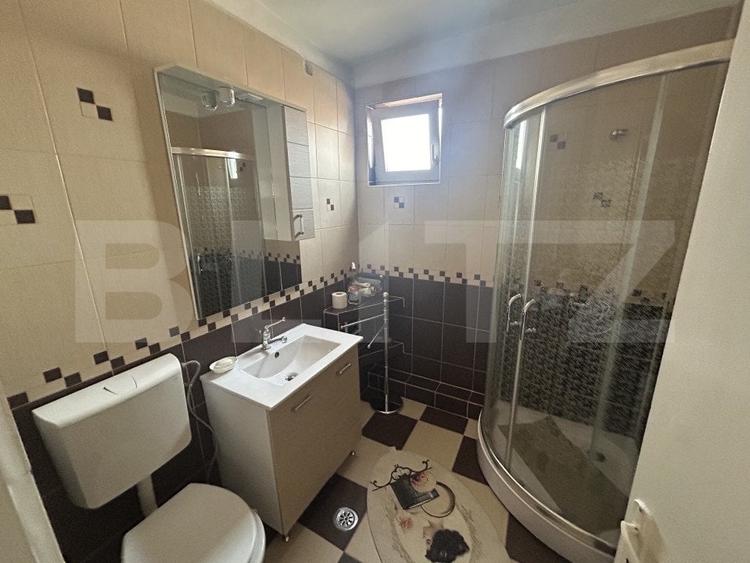 Casă individuală cu 4 camere cu Teren 250 Mp în Iorga