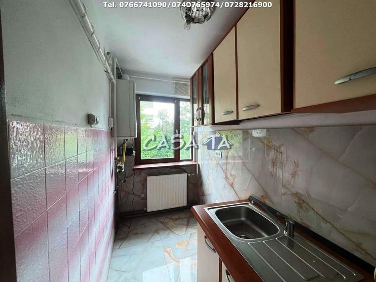 Apartament cu 2 camere semidecomandat, mobilat în 9 Mai
