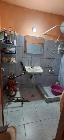 Casă cu 3 camere cu Teren 1400 Mp în Abuș
