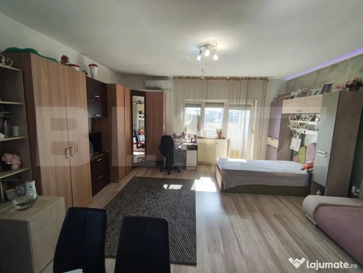 Garsonieră decomandată în Sânmartin