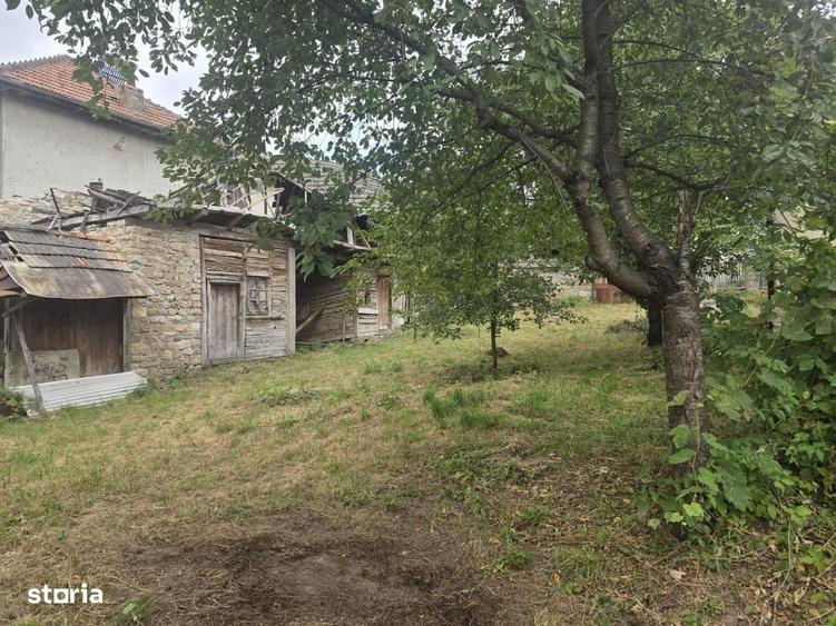 Spațiu comercial, în Buciumeni