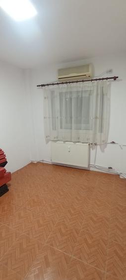 4 camere et 1 vedere spate Stefan cel Mare metrou 600 m - parc Circului 400 m - 6