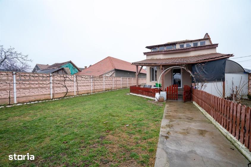 Casa cu 4 camere ?i 1000 mp teren Santandrei - 3