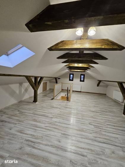 Casă cu 4 camere cu Teren 100 Mp în Bularga
