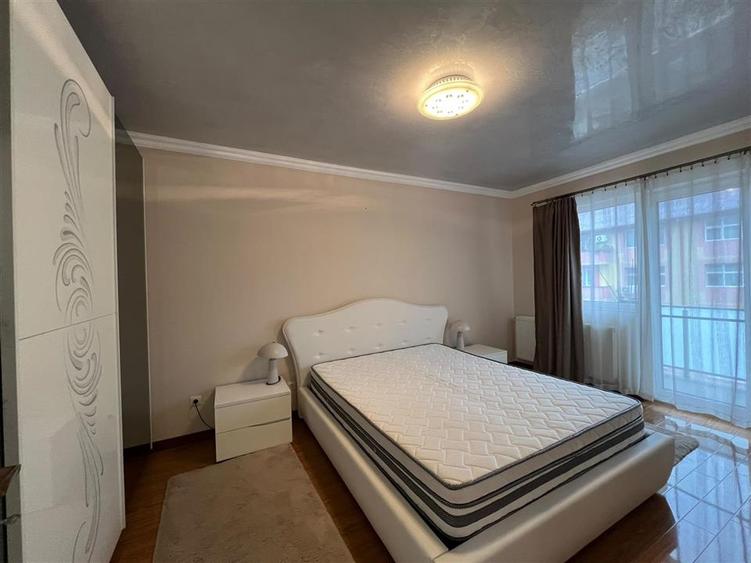 Apartament cu 2 camere decomandat în Ultracentral