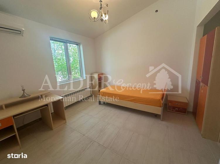 Casă cu 4 camere în Ostratu