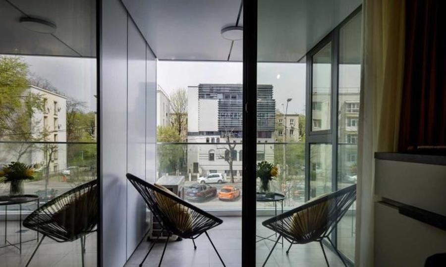 Apartament cu 2 camere semidecomandat, mobilat în Barbu Văcărescu
