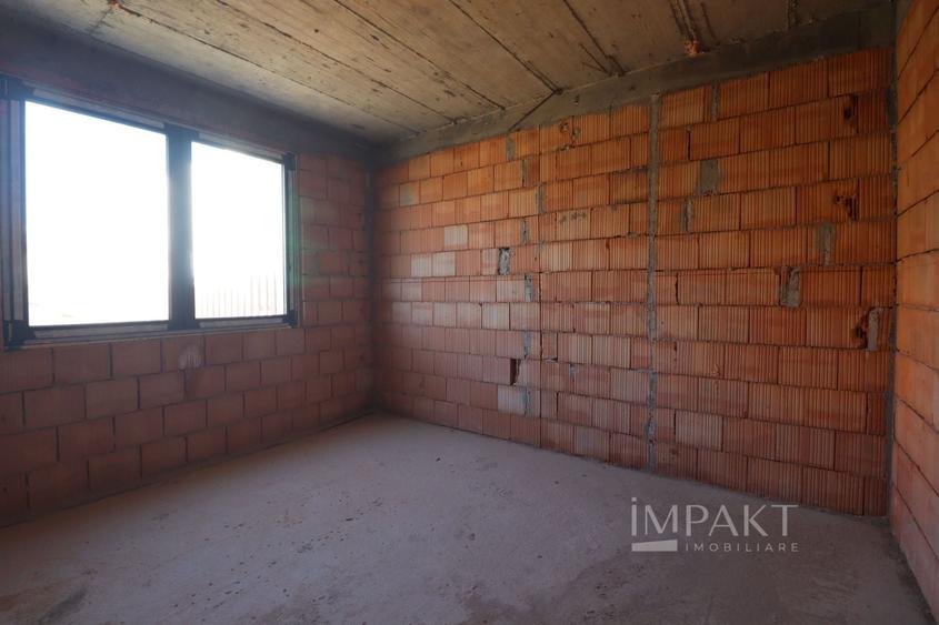 Casă individuală cu 6 camere cu Canalizare în Sălicea