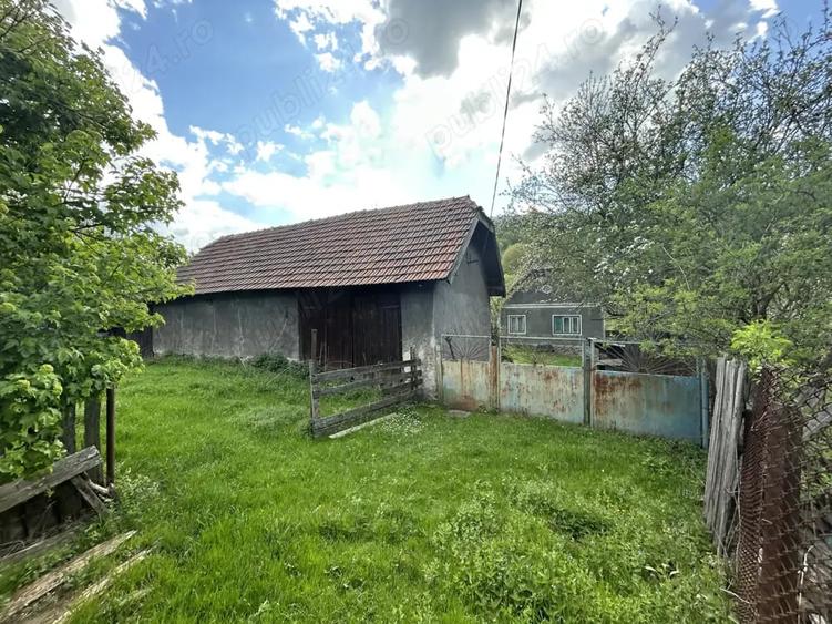 Casă cu 3 camere cu Teren 1000 Mp în Vulcan