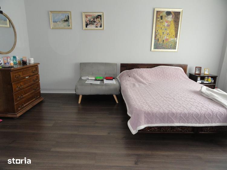 Casă cu 4 camere cu Teren 313 Mp în Central