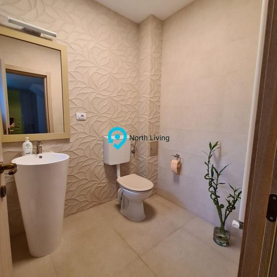Casă individuală cu 5 camere cu Canalizare în Central