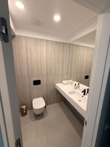 Apartament cu 2 camere semidecomandat, mobilat în Pipera