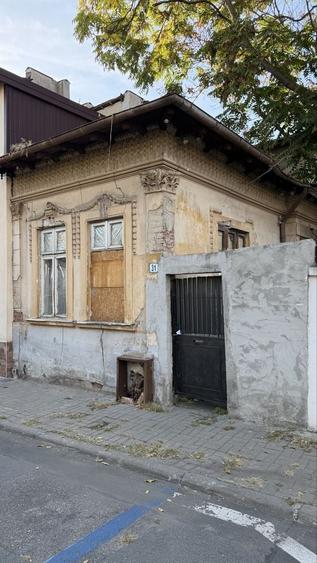 Casă cu 2 camere în Banu Manta