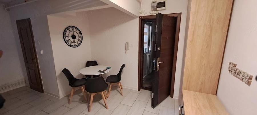 Apartament cu 2 camere semidecomandat în Polivalentă