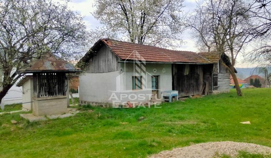 Casă individuală cu 4 camere cu Canalizare în Măgulicea