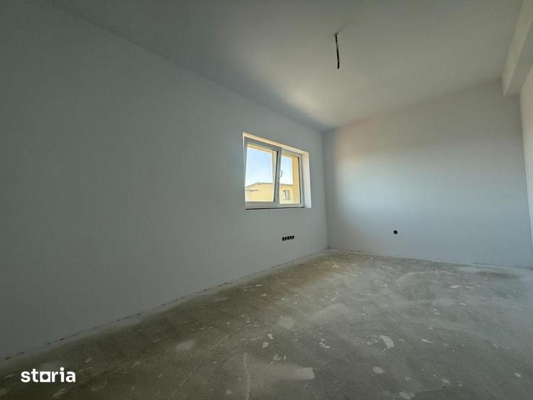 Casă cu 4 camere cu Teren 438 Mp în Apahida