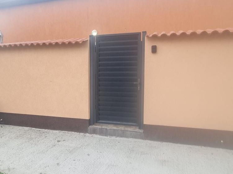 Casă cu 1 camere cu Teren 100 Mp în Central