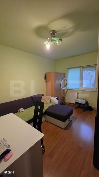 Apartament cu 3 camere decomandat în Soarelui