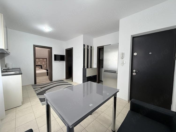 Apartament cu 2 camere decomandat în Lipovei