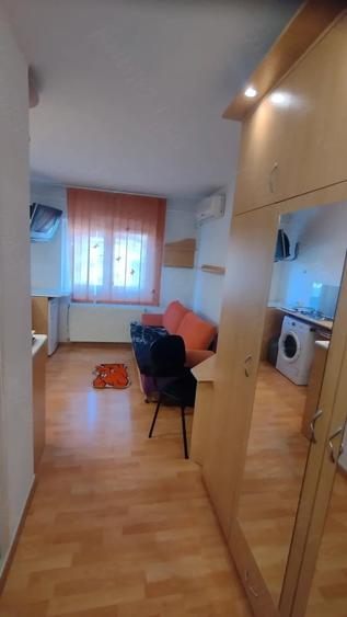 Garsonieră semidecomandată în Rogerius