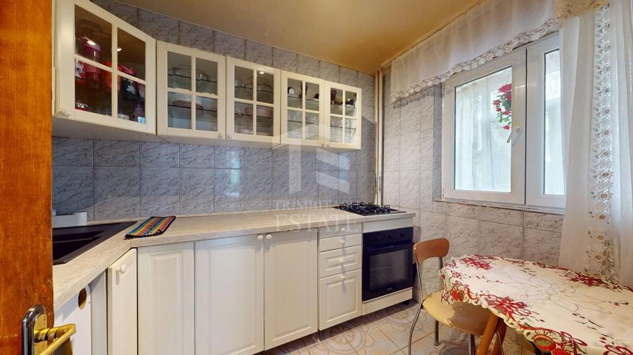 Apartament cu 3 camere decomandat, mobilat în Drumul Taberei