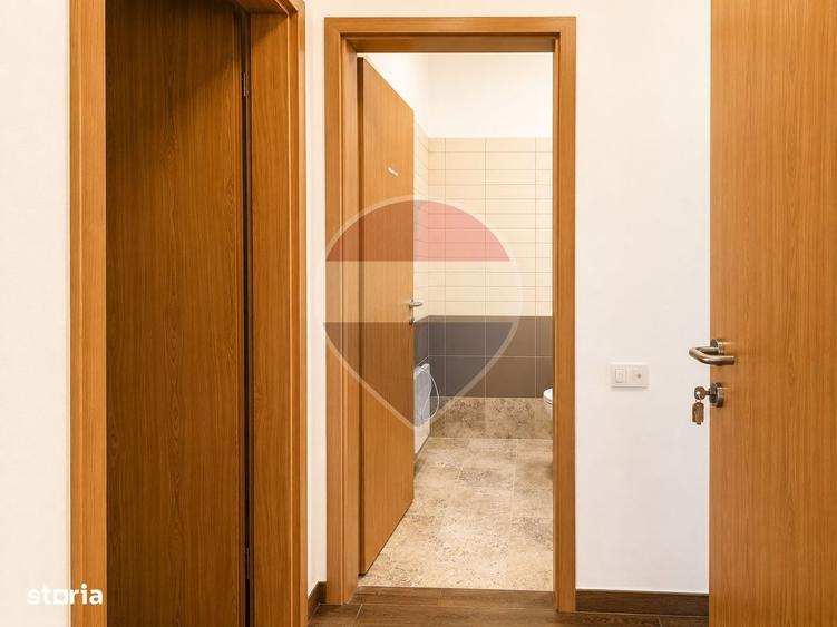 Spațiu comercial, de 120 mp, în Central