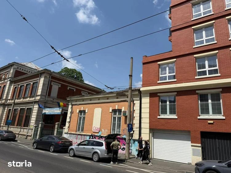 Spațiu comercial, de 694 mp, în Gara de Nord
