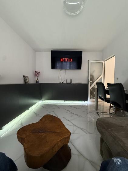 Apartament cu 2 camere semidecomandat în Malu Roșu