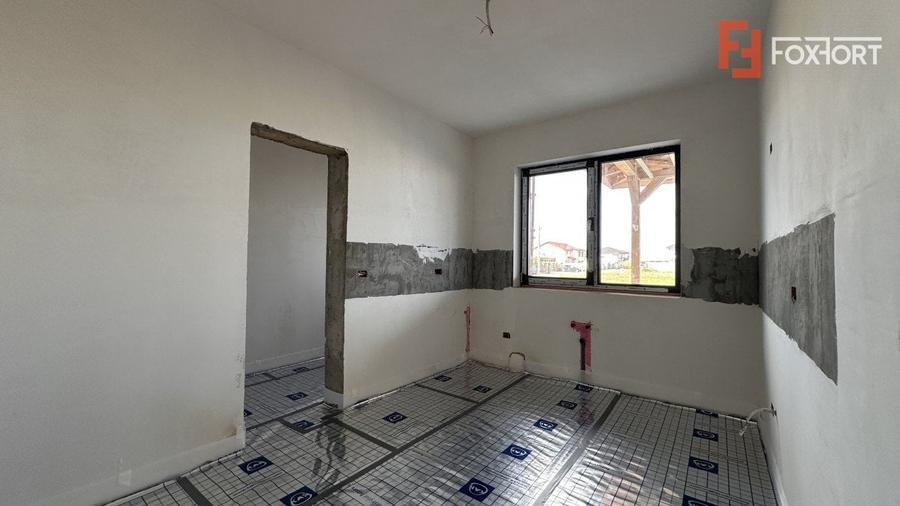Duplex cu 5 camere cu Teren 300 Mp în Moșnița Veche