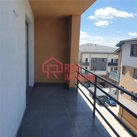 Apartament cu 2 camere decomandat în Fundeni