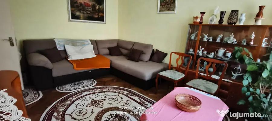 Apartament cu 2 camere decomandat în Sud