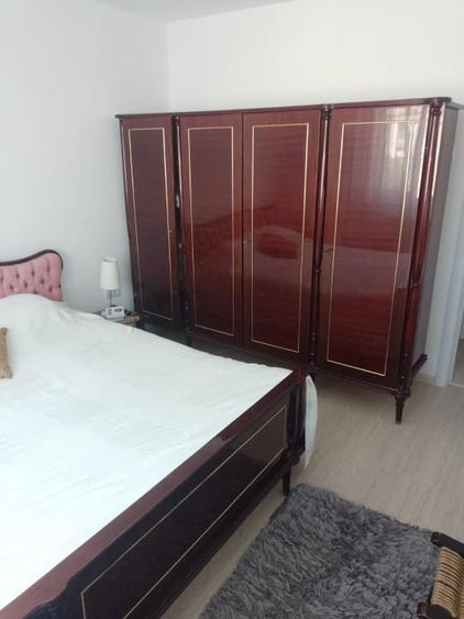 Apartament cu 2 camere semidecomandat, mobilat în Central