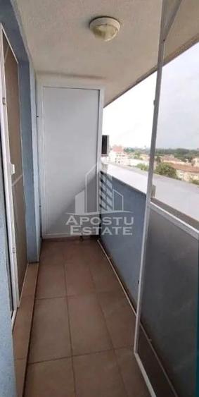 Apartament cu 2 camere decomandat în Romanilor