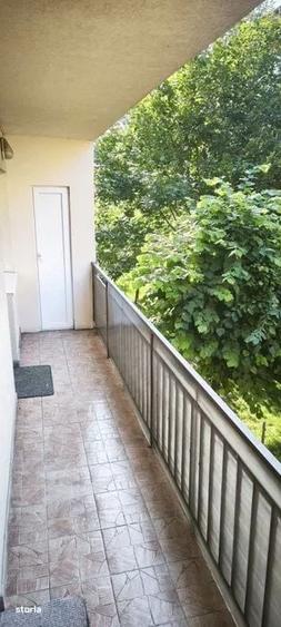 Apartament cu 3 camere în Florești