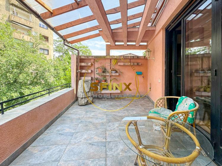 Apartament cu 5 camere decomandat în P-ța Romană