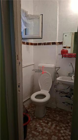 Apartament cu 3 camere decomandat în Basarabia