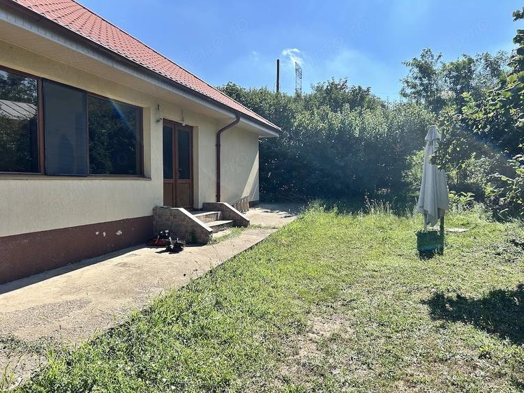 Casă cu 4 camere cu Teren 2000 Mp în Negrea