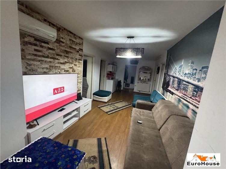 Apartament cu 3 camere în Cetate