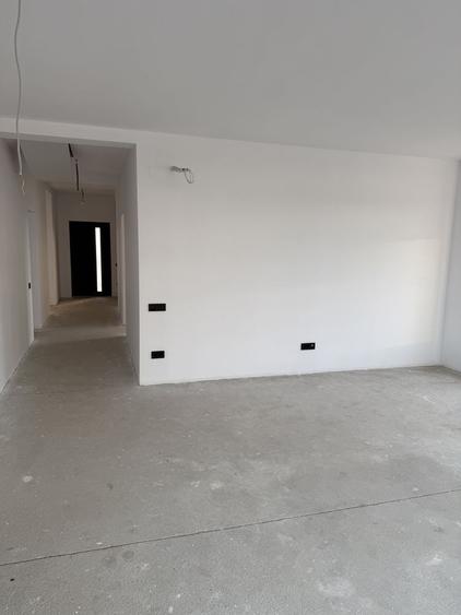 Casă cu 4 camere în Dumbrăveni