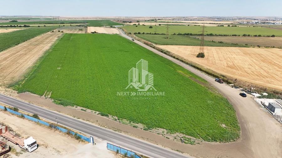 Teren de 28405 mp, în Poiana